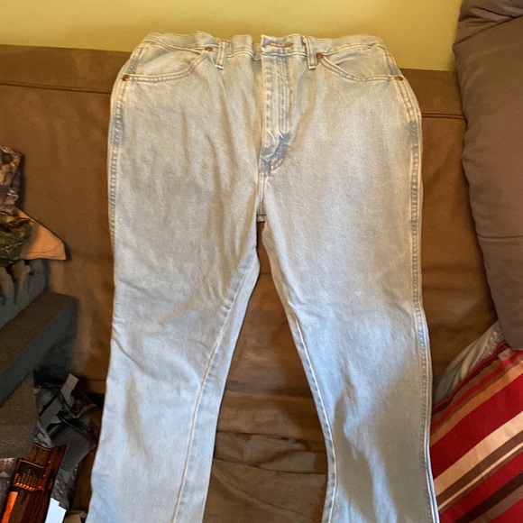 Mens wrangler jeans. 5 pairs. New without tags. Never been wore. - Picture 2 of 3